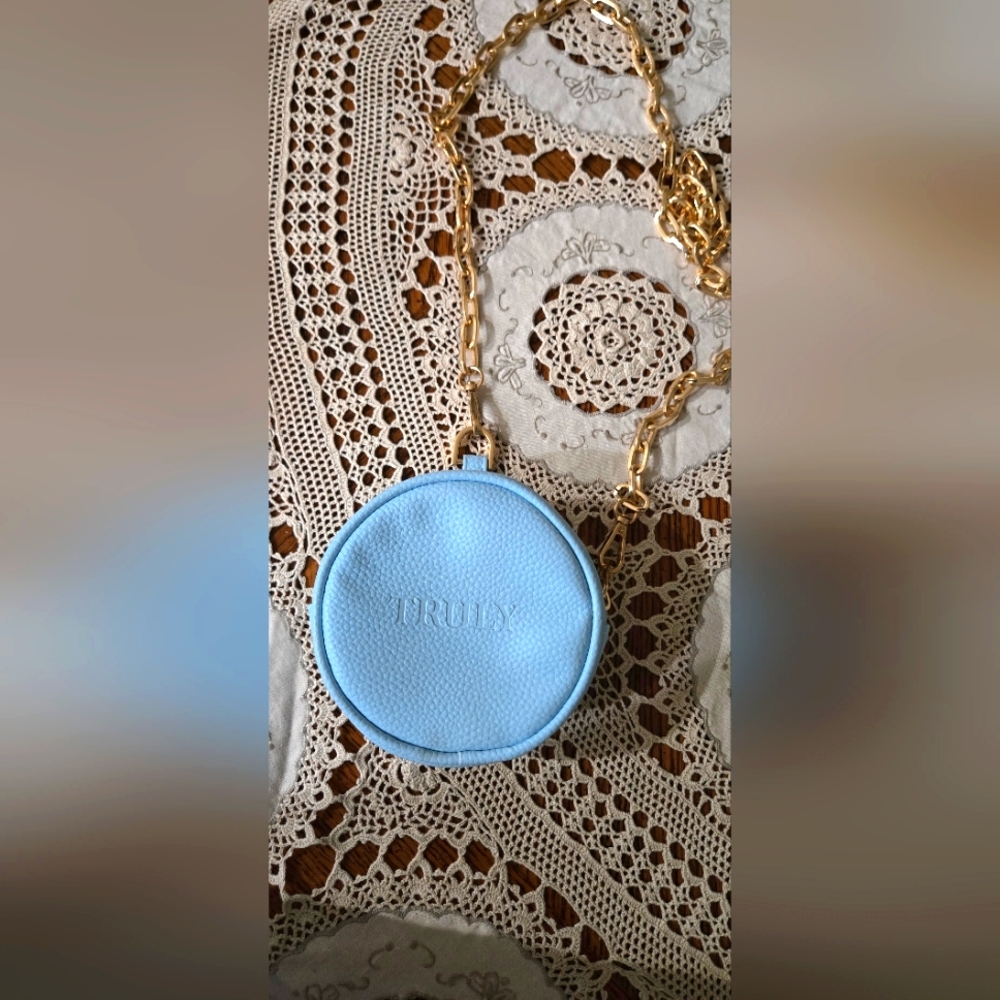 Truly bag - Small Pale Blue W/  Detachable Gold Chain Strap NWOT
